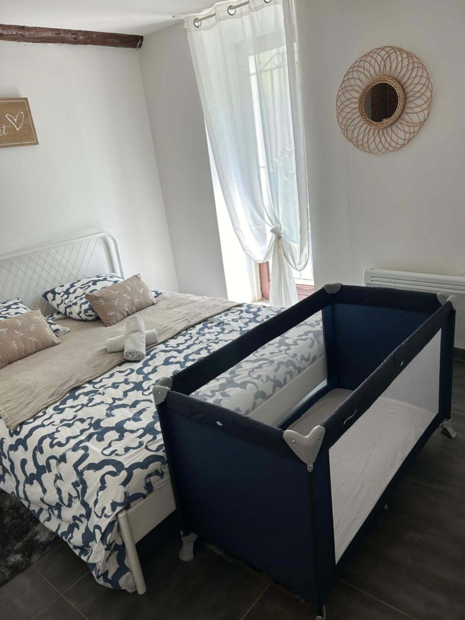 Apartment Avec Piscine Au Milieu Des Vignes *